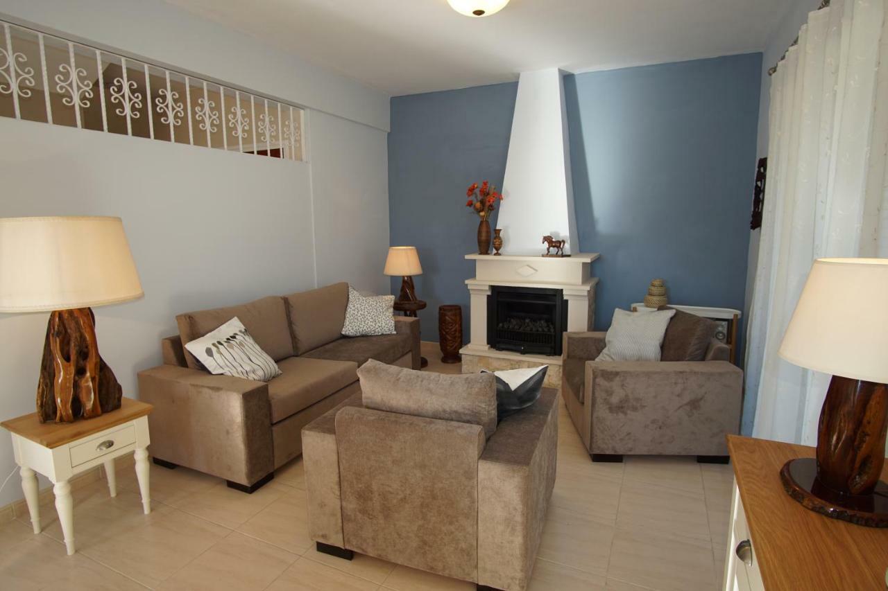 Villa Alicia With Priv Pool, Beautiful Garden And Shady Veranda- 5 Min To The Beach Peyia Bagian luar foto
